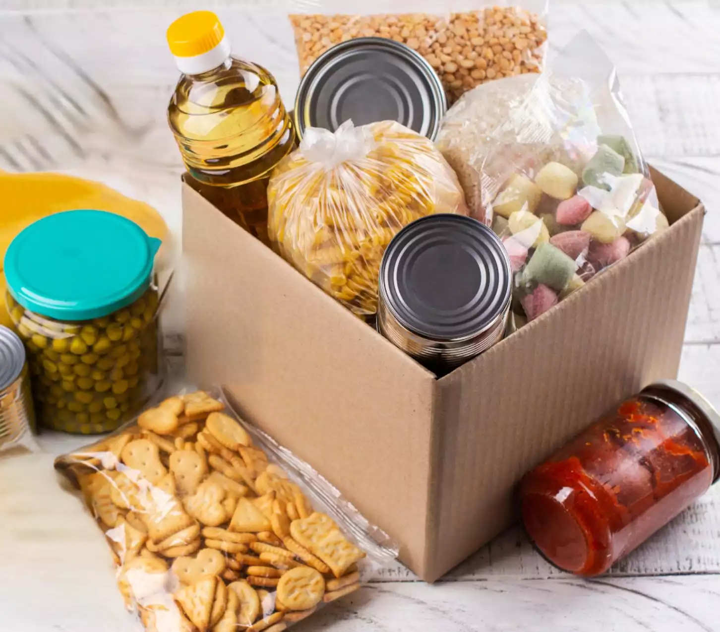 Produits alimentaires secs dans colis